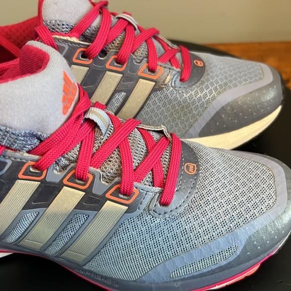 Adidas SuperNova Sneakers EUC - Picture 7 of 17